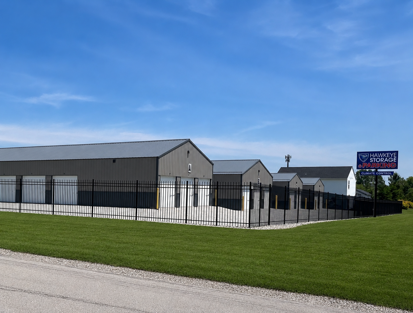 Hawkeye Storage 27 N CR 300 E